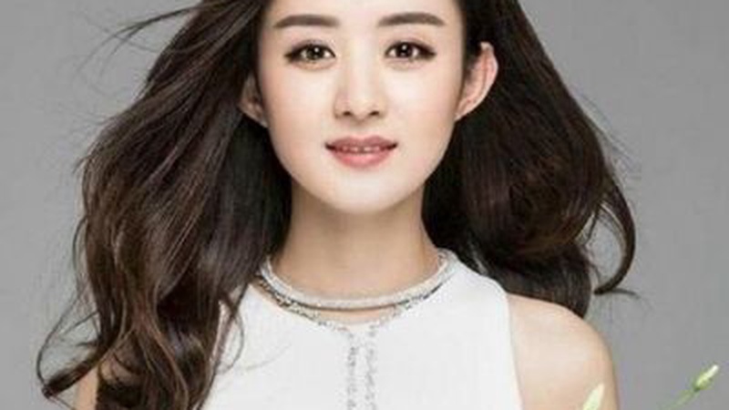 时代峰峻四代后台齐鞠躬：少年礼仪细节获赞养成系传承