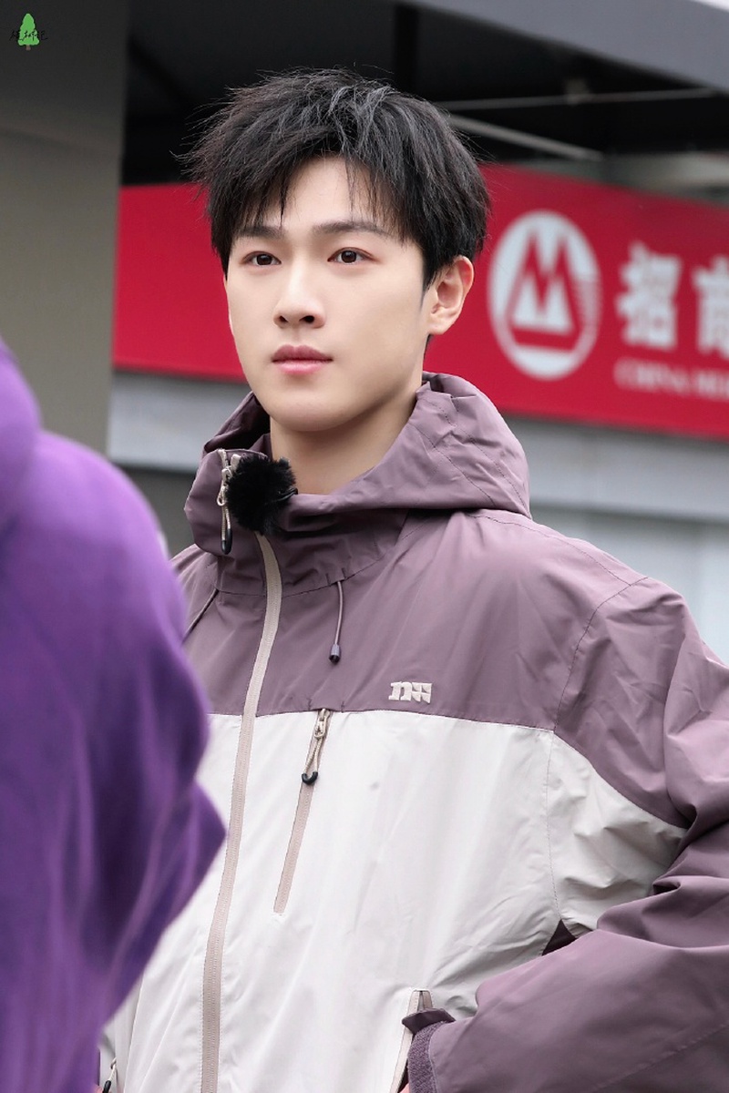 李昀锐